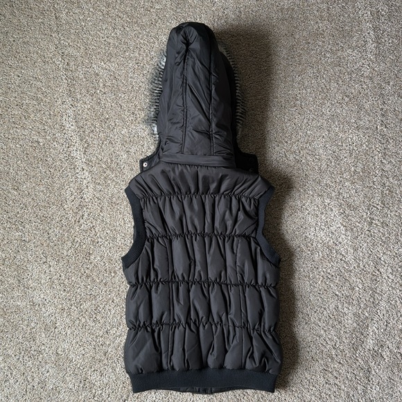 Ashley Outerwear Faux Fur Hooded Vest - Picture 2 of 15